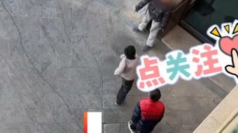 3名男童踹残障男孩,快递单号查询_123随叫随到